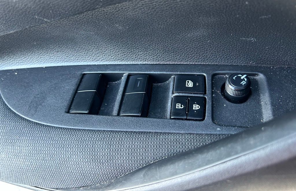 Thumbnail: 2021 Toyota Corolla - 15