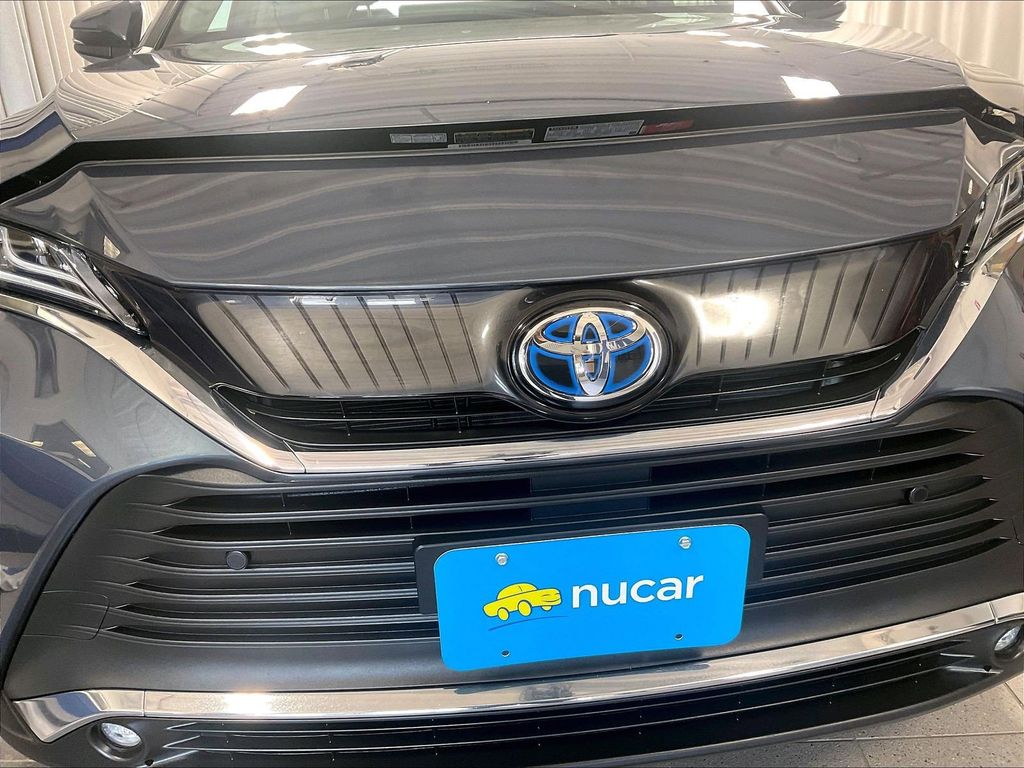2023 Toyota Venza — photo 31