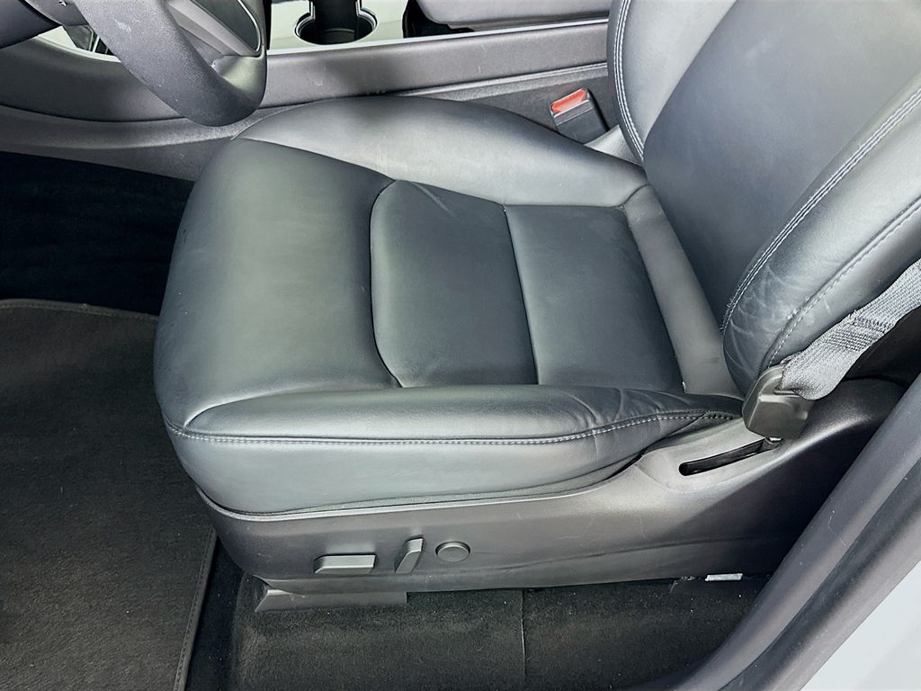 2020 Tesla Model Y Performance 18