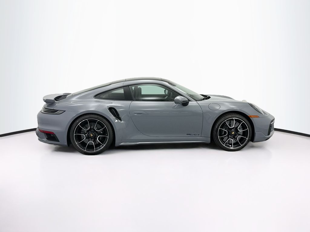 Thumbnail: 2025 Porsche 911 - 8