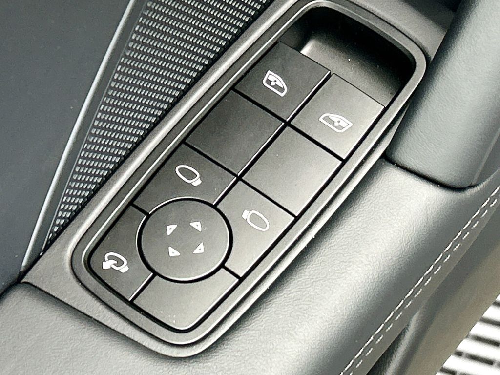 Thumbnail: 2026 Porsche 911 - 24