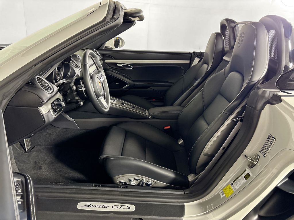 2025 Porsche 718 Boxster GTS