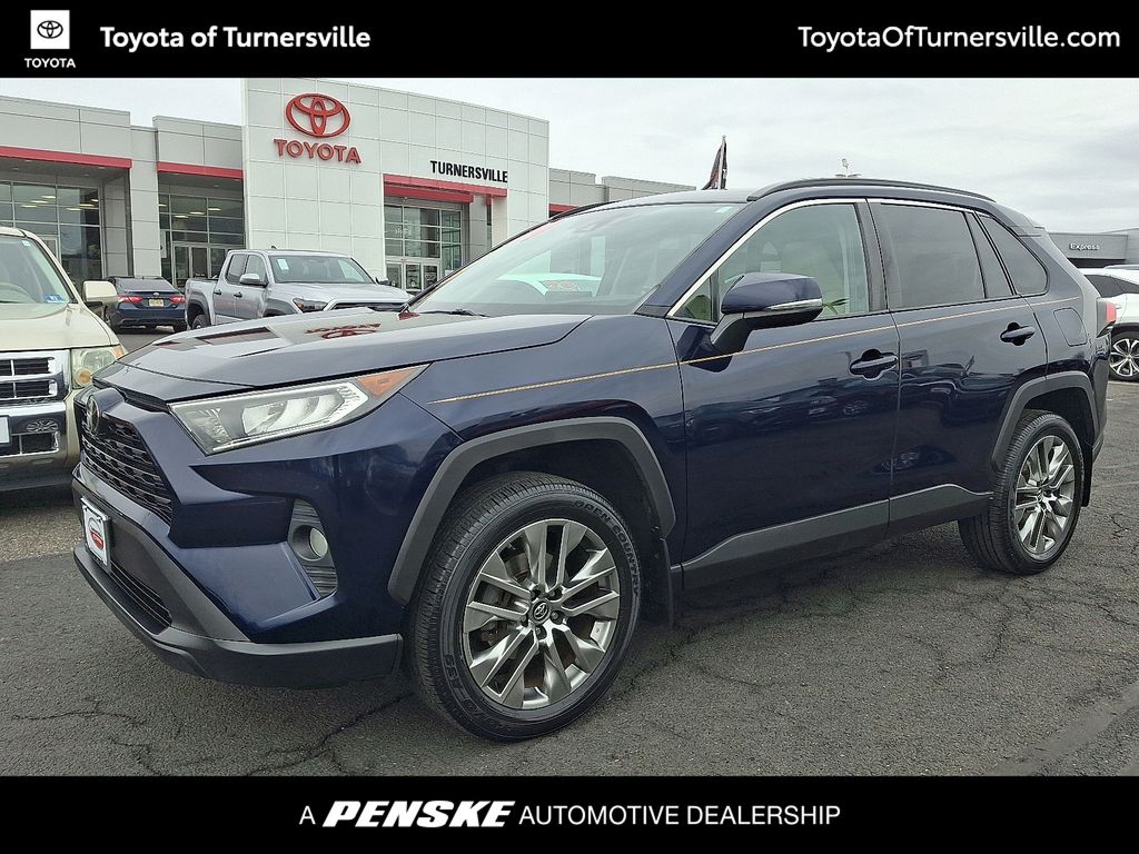 Thumbnail: 2019 Toyota RAV4 - 1