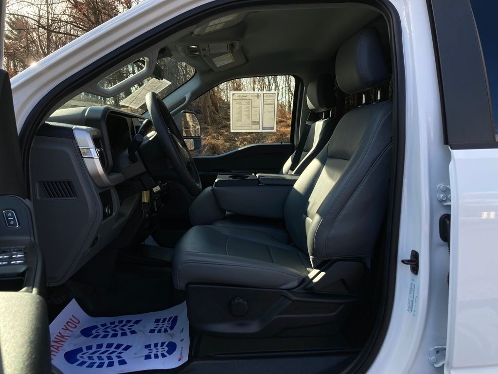 2025 Ford F-550 Chassis XL