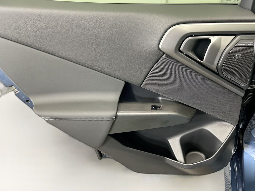 Thumbnail: 2026 BMW X3 - 25