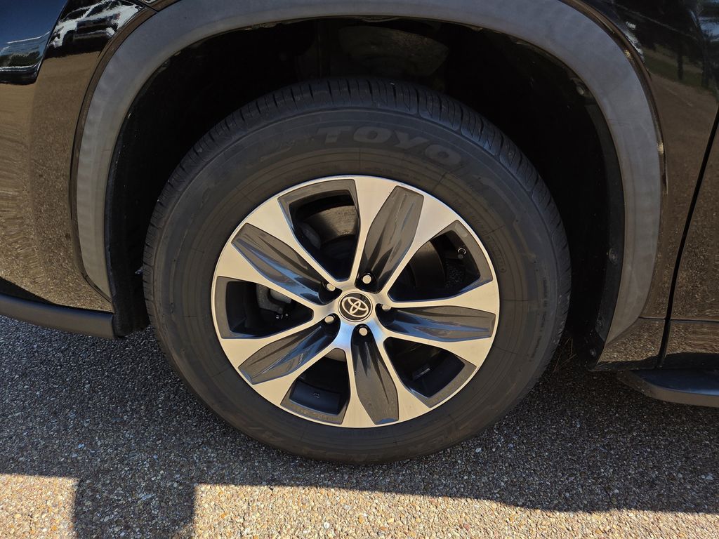 Used 2022 Toyota Highlander SUV