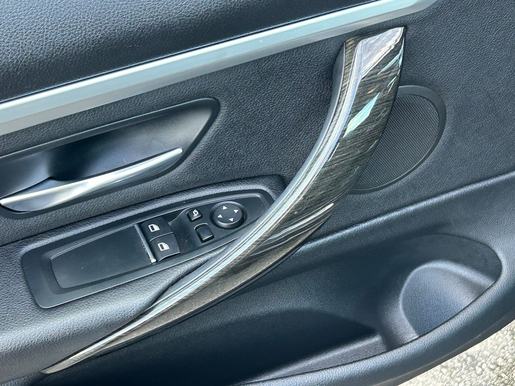 Thumbnail: 2019 BMW 4 Series - 12
