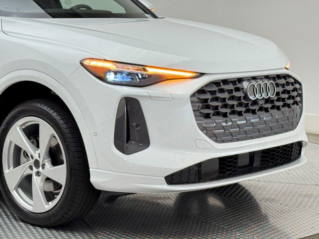 2025 Audi Q5 Premium 3