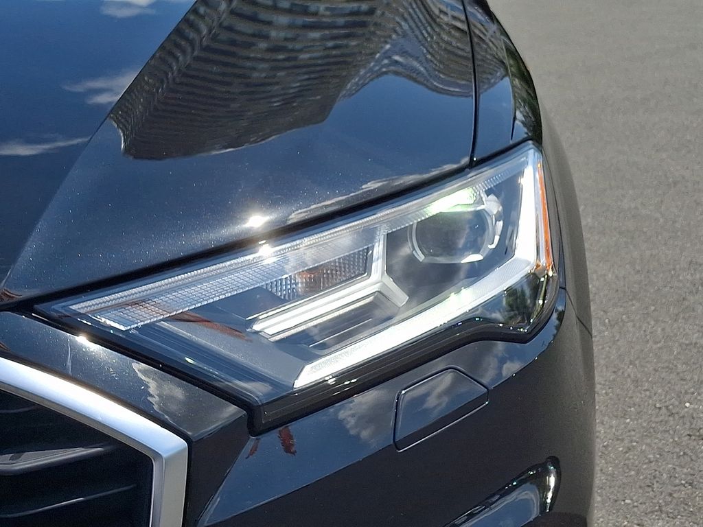 Thumbnail: 2023 Audi Q7 - 9