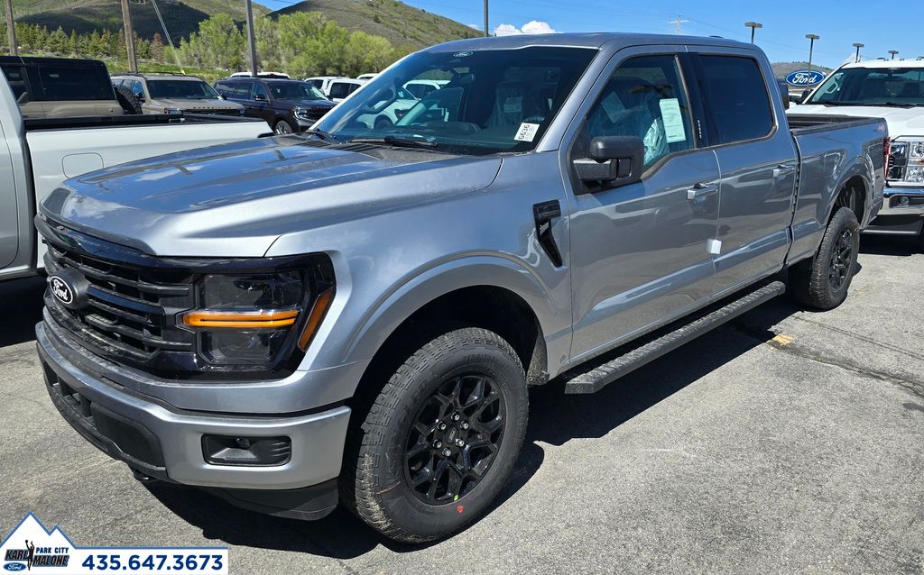 Iconic Silver Metallic 2026 Ford F-150 XLT SuperCrew 4WD Pickup Truck Four-Wheel Drive Automatic