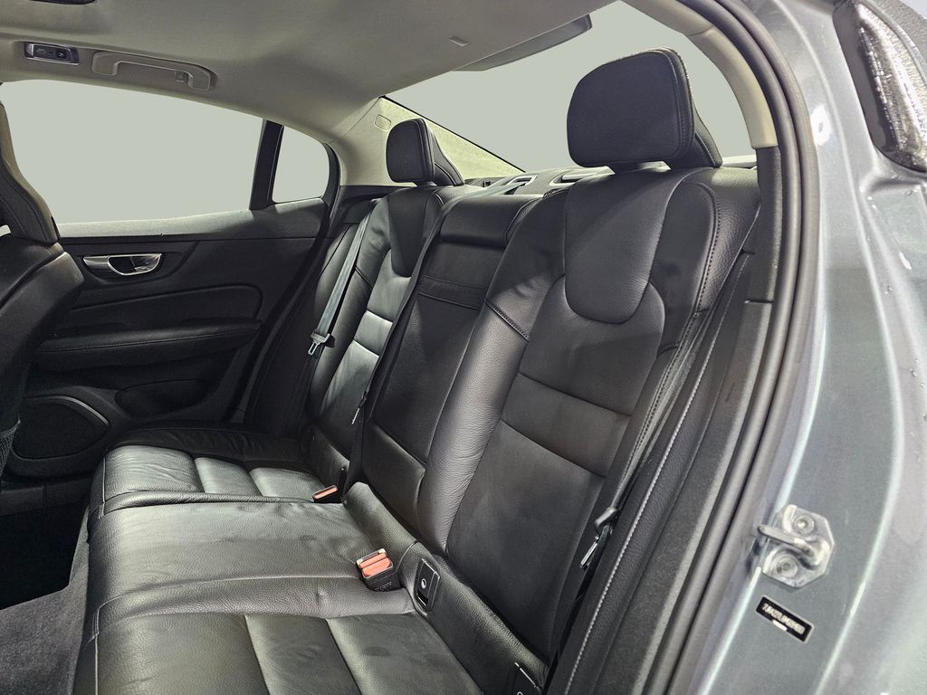 Used 2021 Gray Volvo T6 Inscription image 19