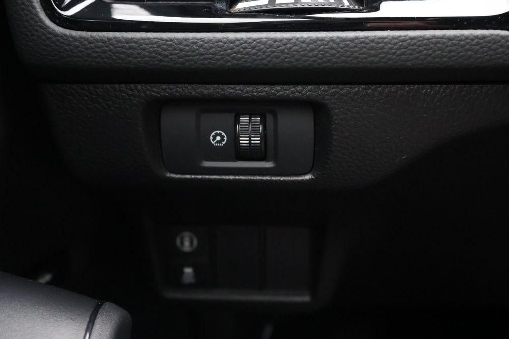 Thumbnail: 2023 Honda Civic - 32