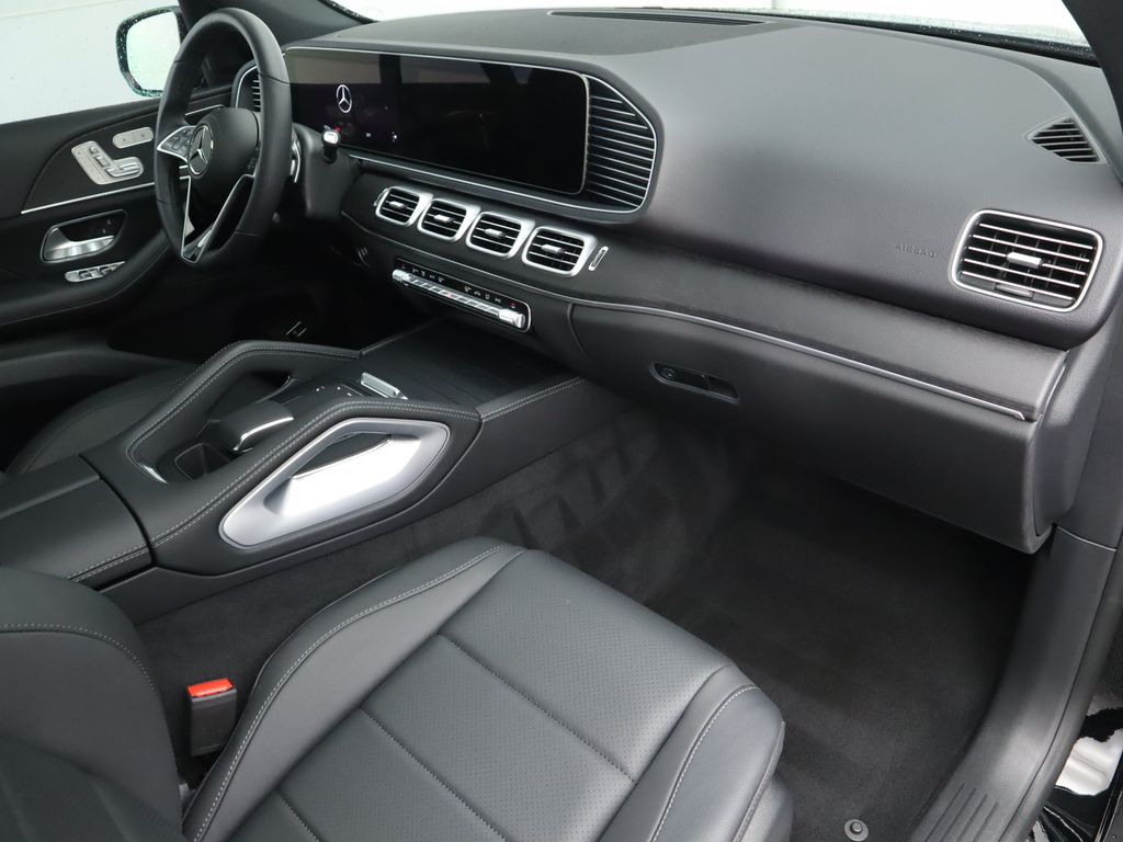 Thumbnail: 2025 Mercedes-Benz GLE - 18