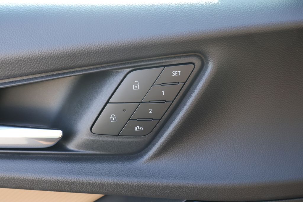 Thumbnail: 2027 Chevrolet Equinox - 18