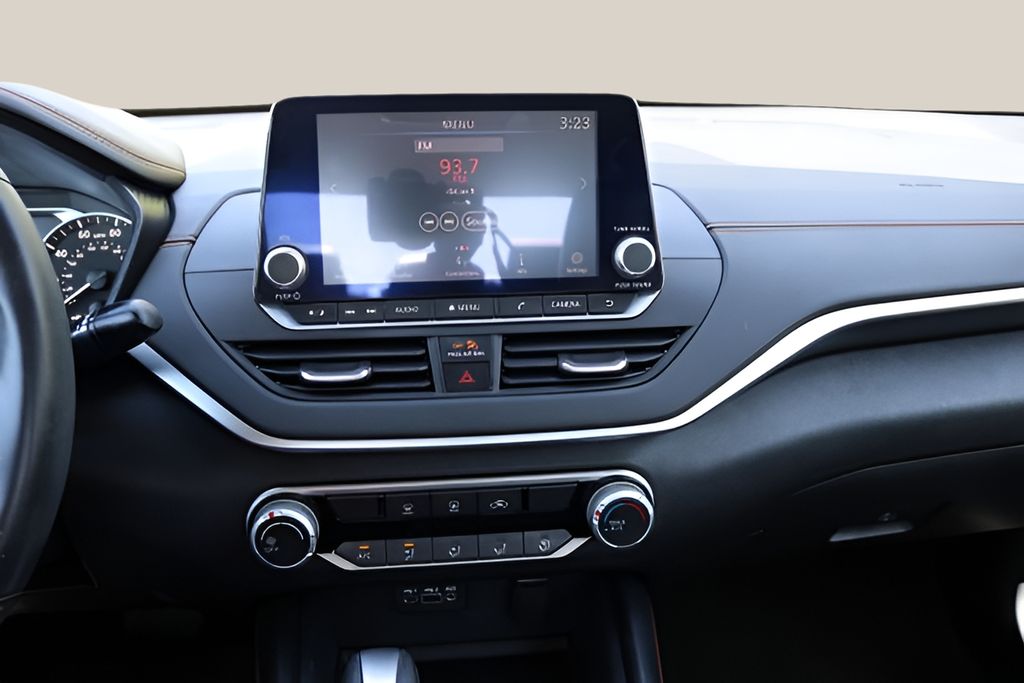 Used Car 2020 Nissan Altima  2.5 Sr For Sale Under $20,000 In Austin, Texas