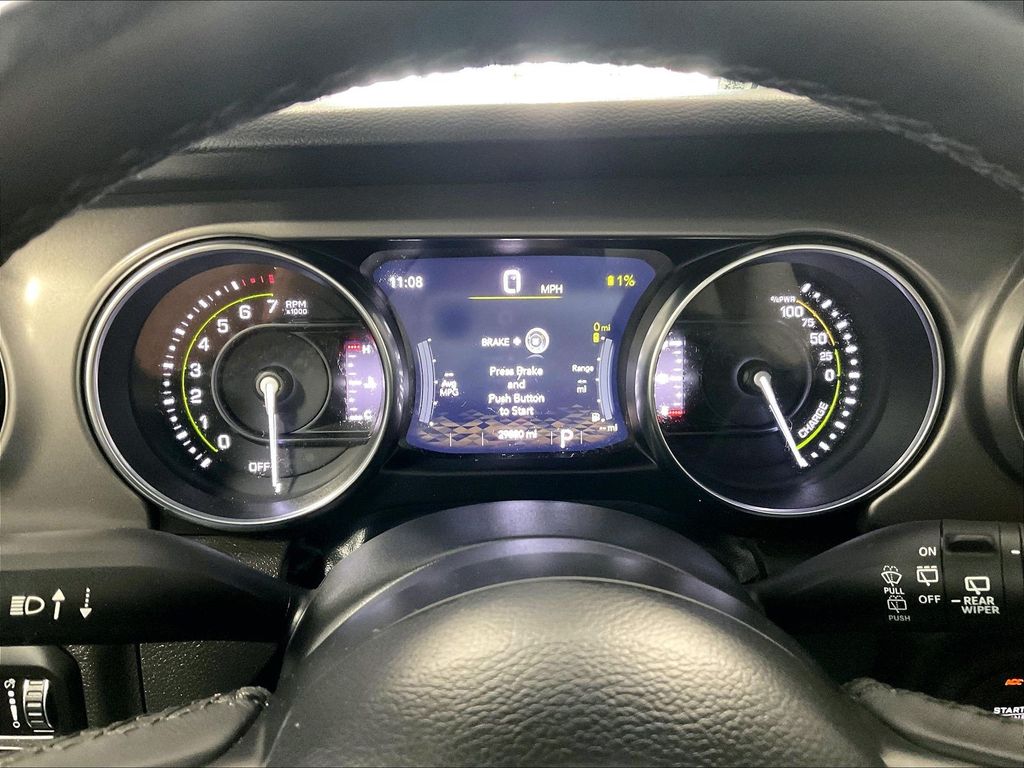 2023 Jeep Wrangler — photo 24