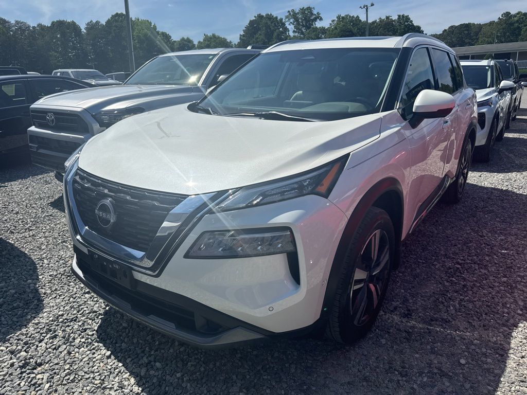 2023 Nissan Rogue SL AWD's photo