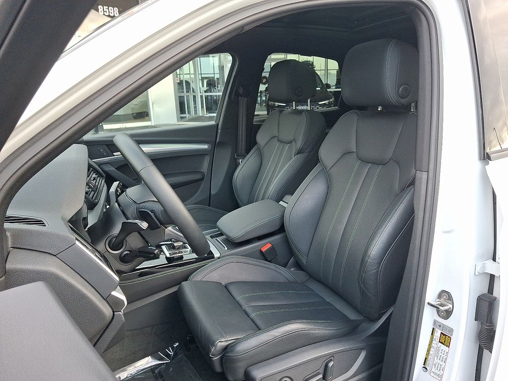 Thumbnail: 2023 Audi Q5 - 13