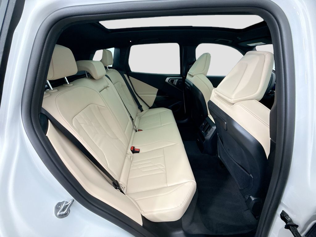 Thumbnail: 2026 BMW X3 - 21