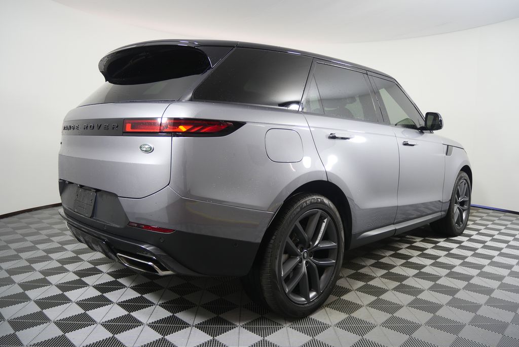 Thumbnail: 2023 Land Rover Range Rover Sport - 3