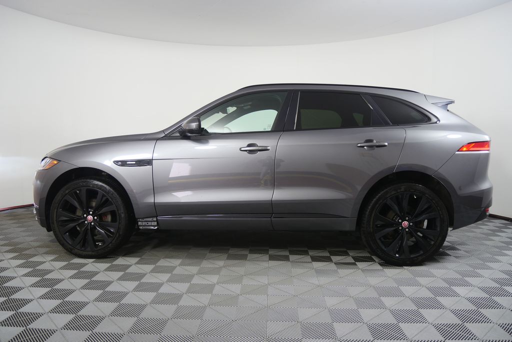 Thumbnail: 2019 Jaguar F-Pace - 6