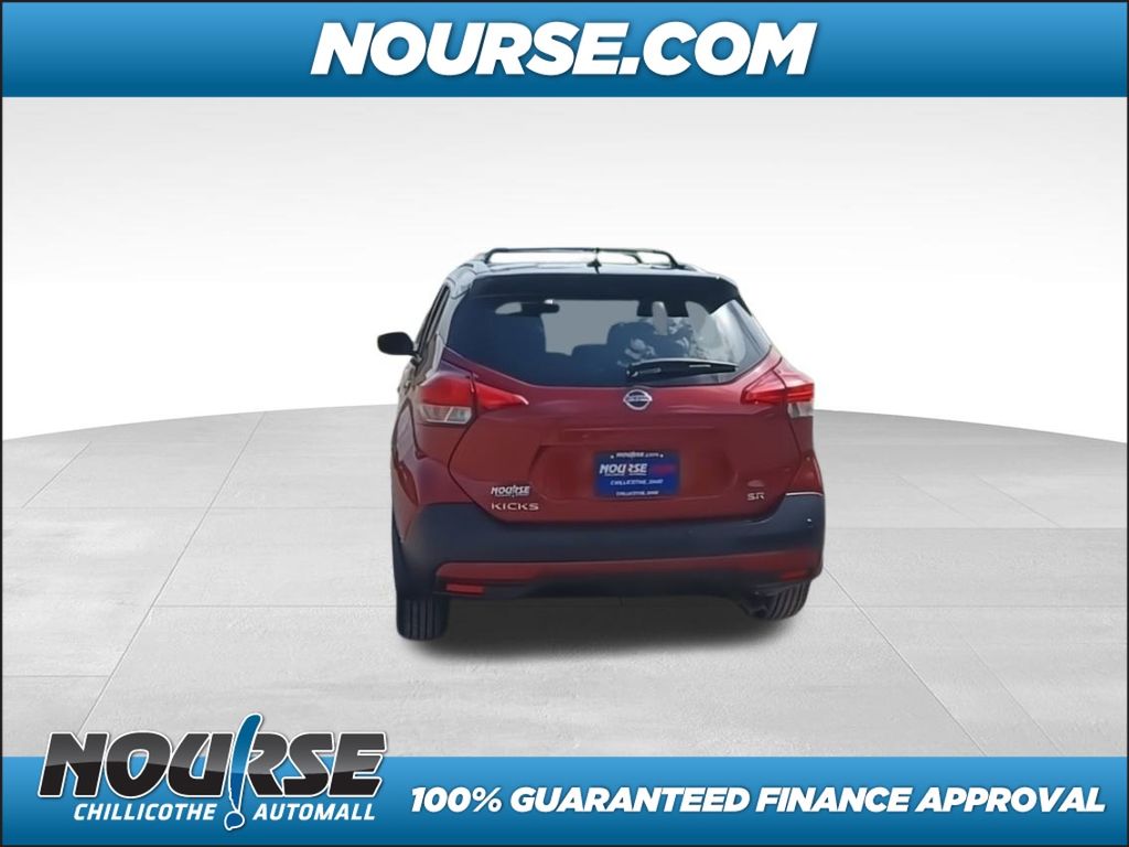 2020 Nissan Kicks SR photo
