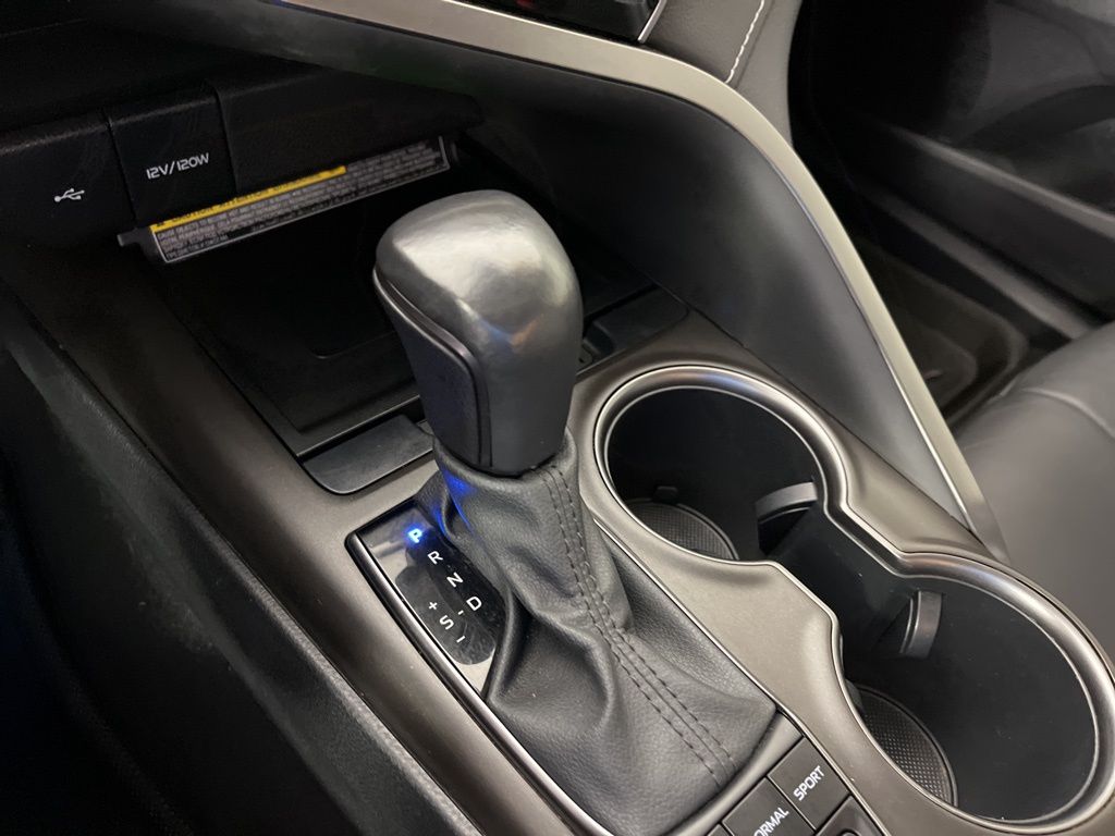 Thumbnail: 2021 Toyota Camry - 31