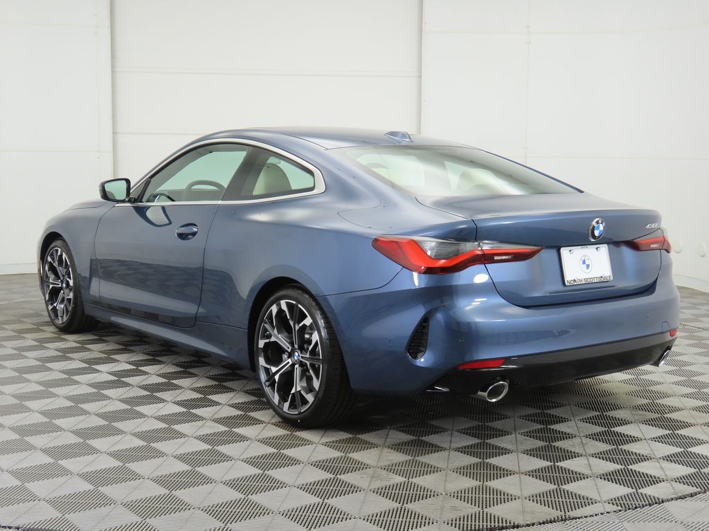 Thumbnail: 2026 BMW 4 Series - 8