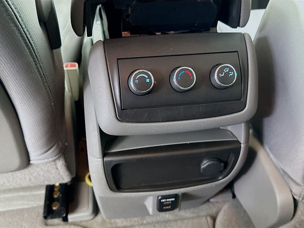 2015 Chevrolet Traverse LS photo