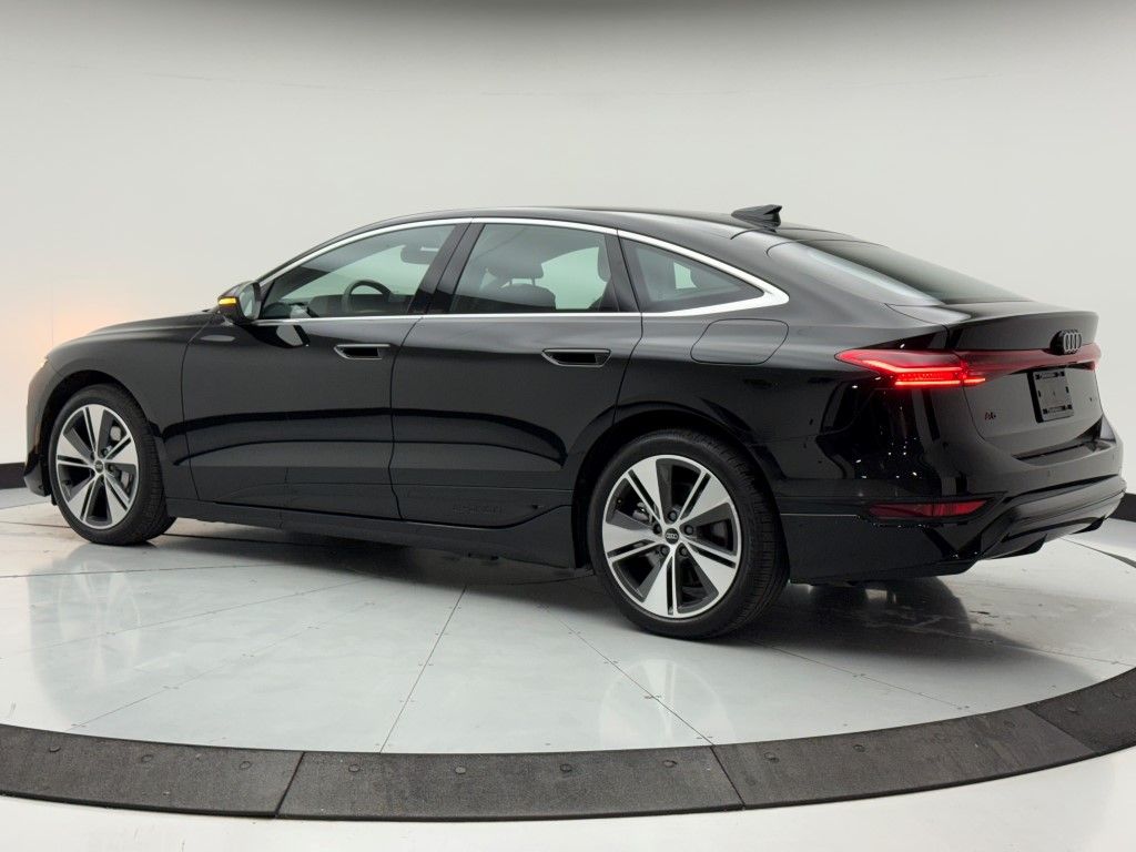 Thumbnail: 2025 Audi e-tron S - 8