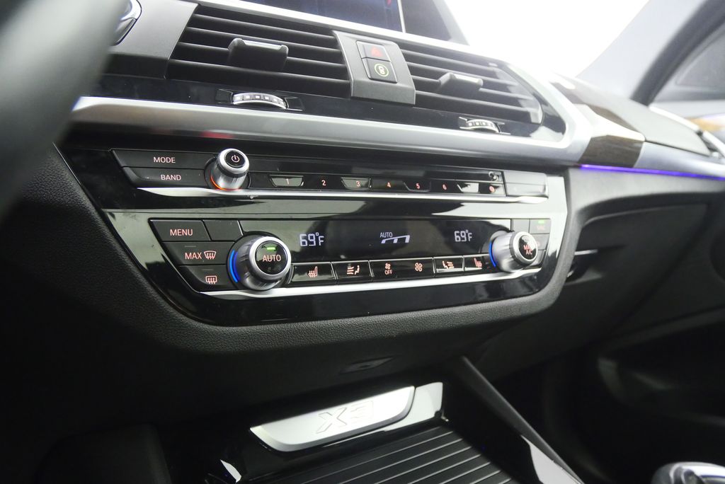 Thumbnail: 2019 BMW X3 - 23