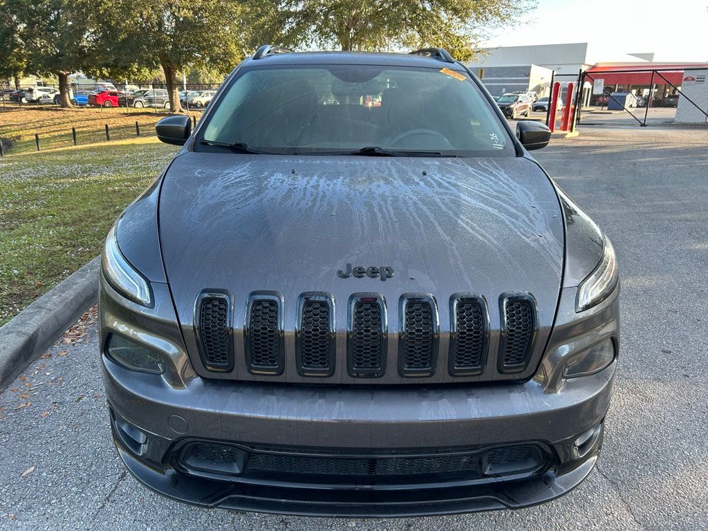 Thumbnail: 2018 Jeep Cherokee - 8