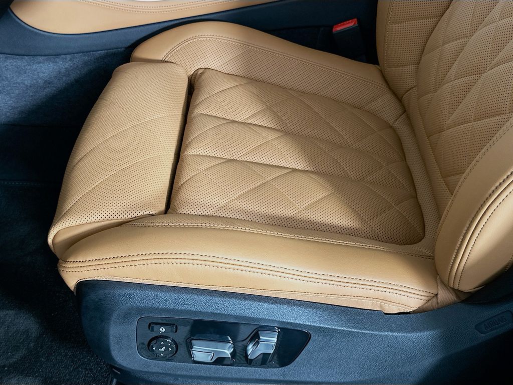 Thumbnail: 2026 BMW X5 - 21