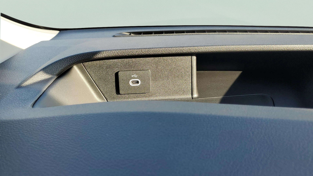 New 2026 White Ford Base image 31