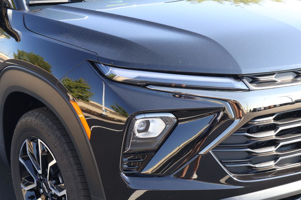 Thumbnail: 2025 Chevrolet TrailBlazer - 3