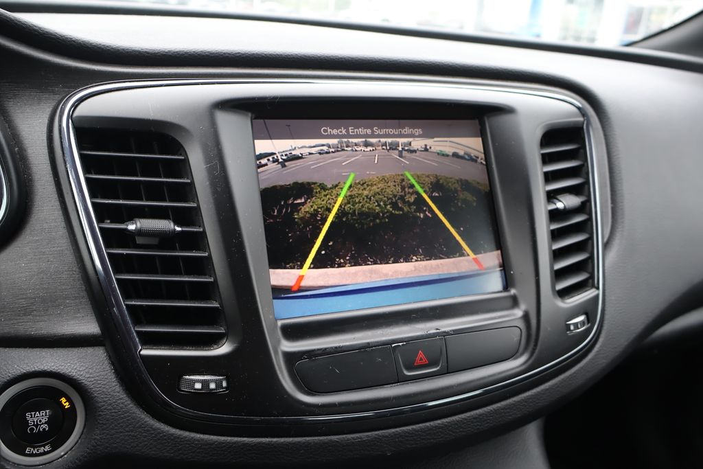 Thumbnail: 2016 Chrysler 200 - 24