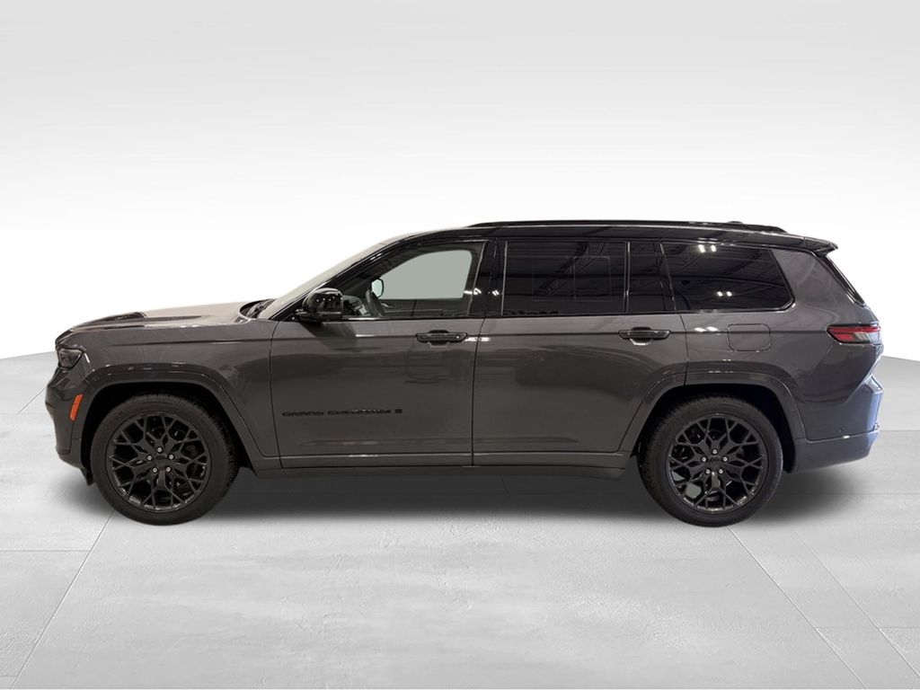 Thumbnail: 2024 Jeep Grand Cherokee L - 2