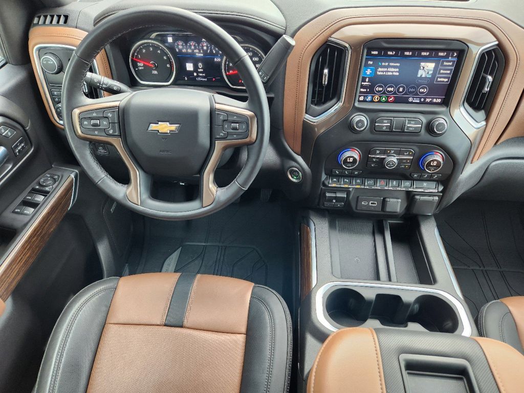 2022 Chevrolet Silverado 1500 LTD High Country 27