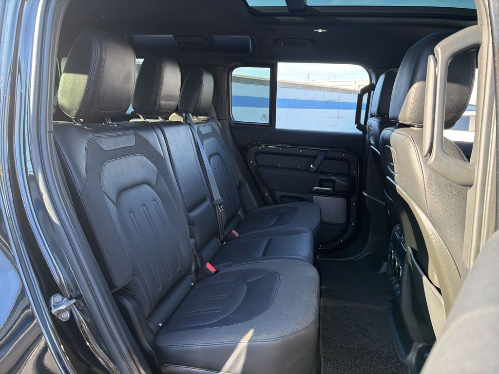 Thumbnail: 2021 Land Rover Defender - 27