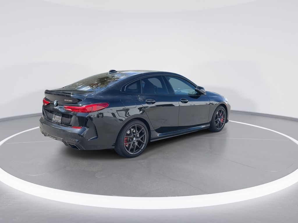 Thumbnail: 2024 BMW 2 Series - 8