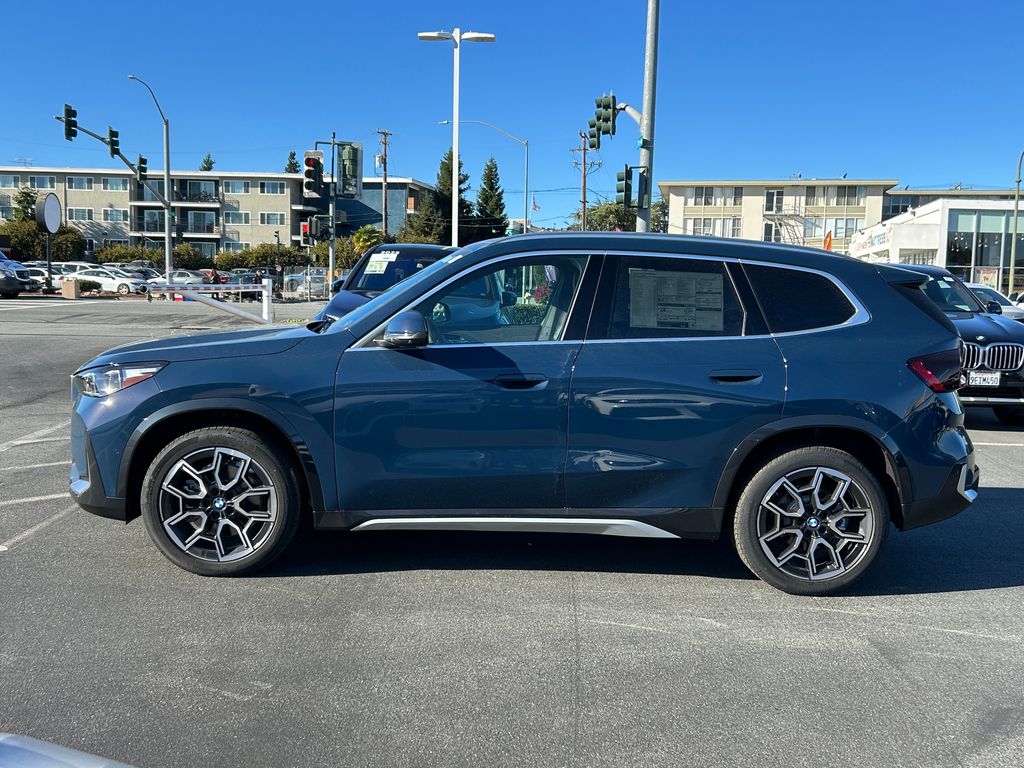 Thumbnail: 2026 BMW X1 - 2