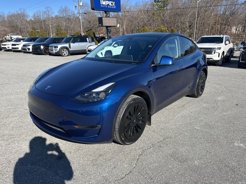 2024 Tesla Model Y Long Range's photo