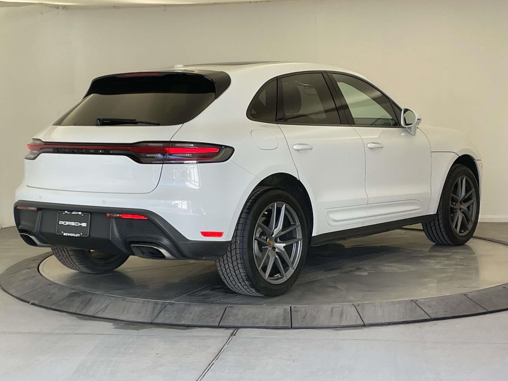 2023 Porsche Macan Base - 6