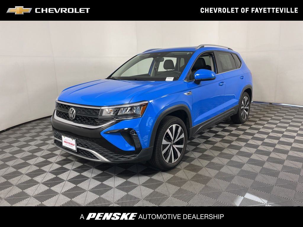 Thumbnail: 2022 Volkswagen Taos - 1