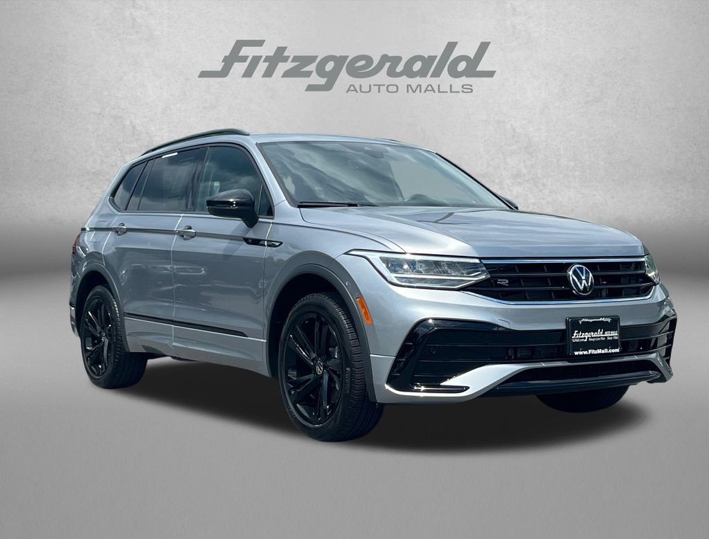  2024 Volkswagen Tiguan SE R-Line Black 4Motion   