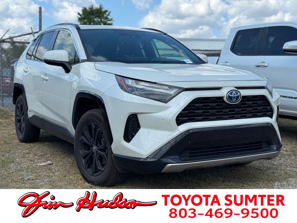 White (Blizzard Pearl) 2022 Toyota RAV4 Hybrid SE AWD SUV / Crossover All-Wheel Drive Continuously Variable Transmission