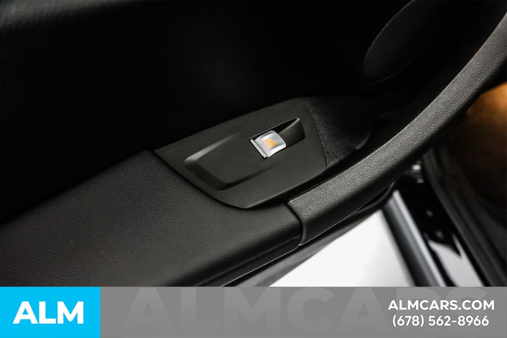 Used 2025 Black BMW xDrive30i image 56