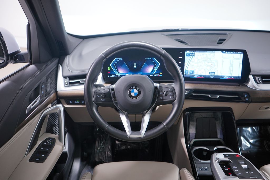 Thumbnail: 2023 BMW X1 - 11