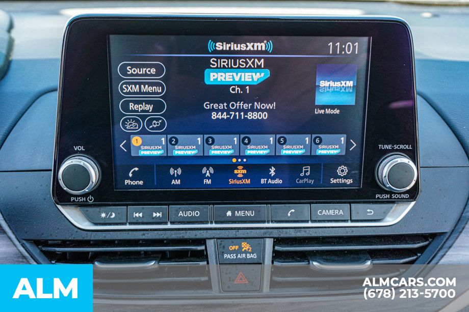 Used 2025 White Nissan 2.5 SV image 36