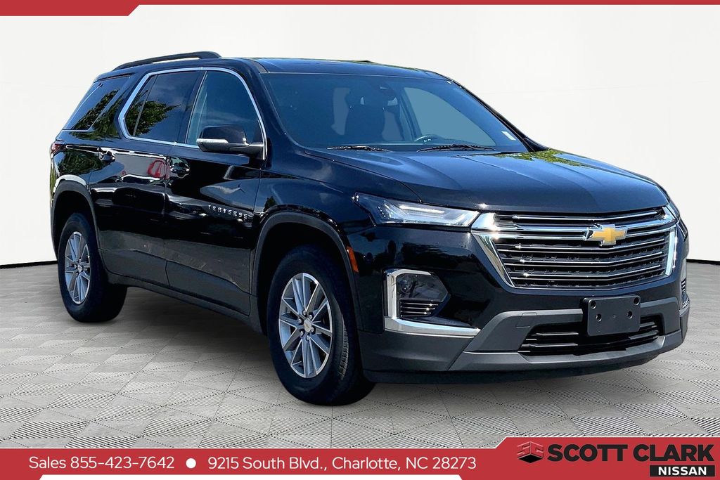 2023 Chevrolet Traverse LT